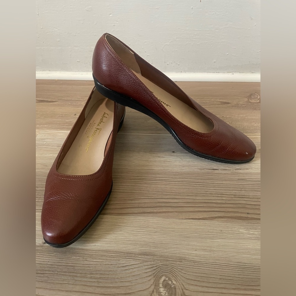 Salvatore Ferragamo Vintage  Brown Leather Flats - Picture 6 of 9